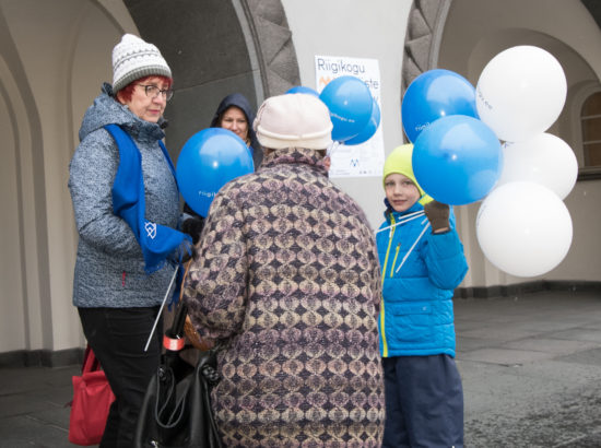 Ekskursioonid, esimehe ja muude hoone esindusruumidega tutvumine, Pikk Hermann, Anname Au! ning palju muud põnevat